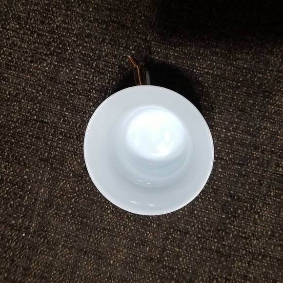 Vintage  Tea cup and Saucer - Picture 4 of 7